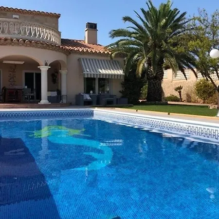 Eole Y Mar Otel